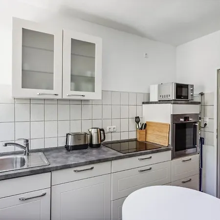 Charysma - Weserufer, Stylish, Schlafzimmer Mit Smart-tv, 2 Parkplaetze 하멜른