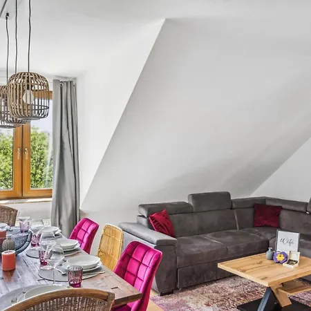 Charysma - Weserufer, Stylish, Schlafzimmer Mit Smart-tv, 2 Parkplaetze *